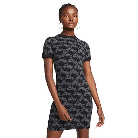 NWT Women's Nike Sportswear Essential Printed Bodycon Dress SOLD OUT EVERYWHERE! - Picture 1 of 6